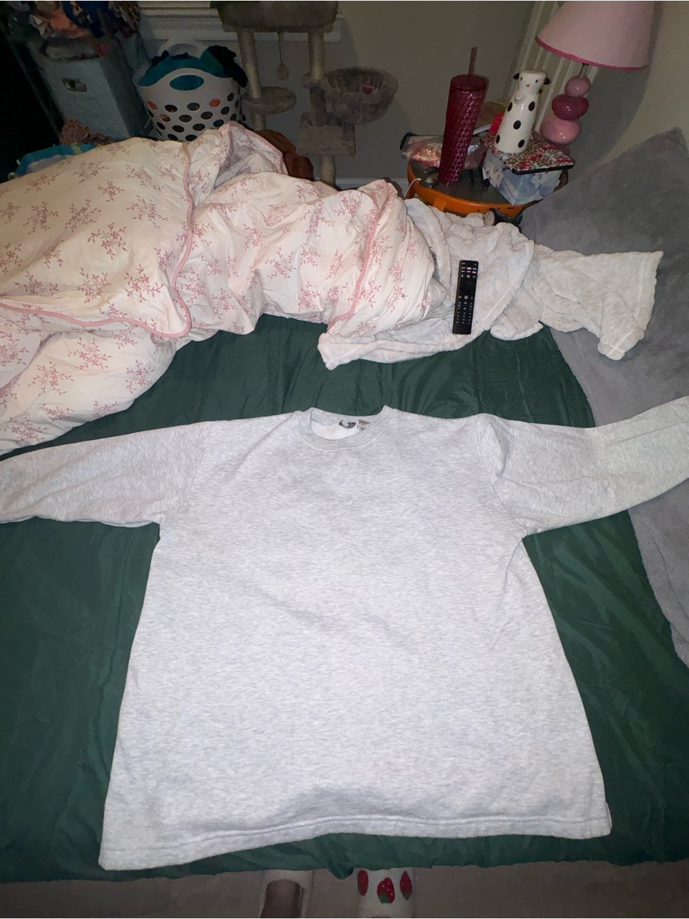 Women's Classic Crewneck Sweatshirt - Light Gray